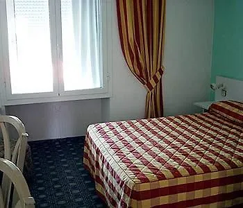 Hotel Claridge's Menton