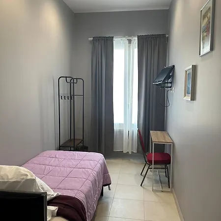 Szálloda Claridge's 2*